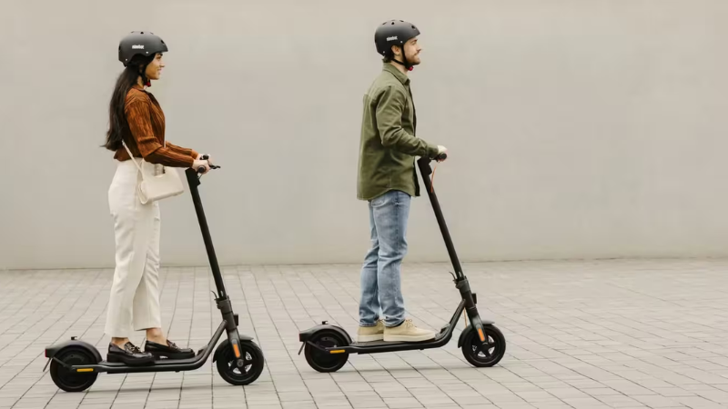 Konforlu Bir Elektrikli Scooter İçin Alınacak Özellikler