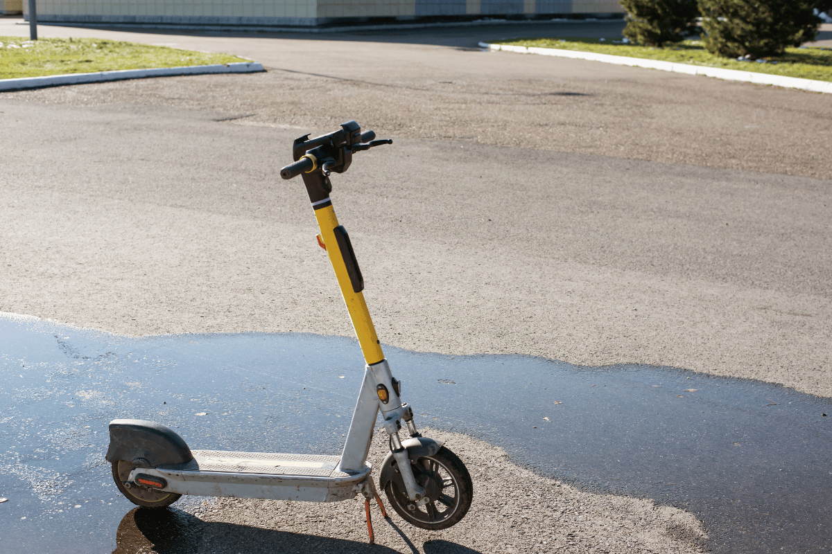 700 watt elektrikli scooter kac basar hiz ve yokus performansi