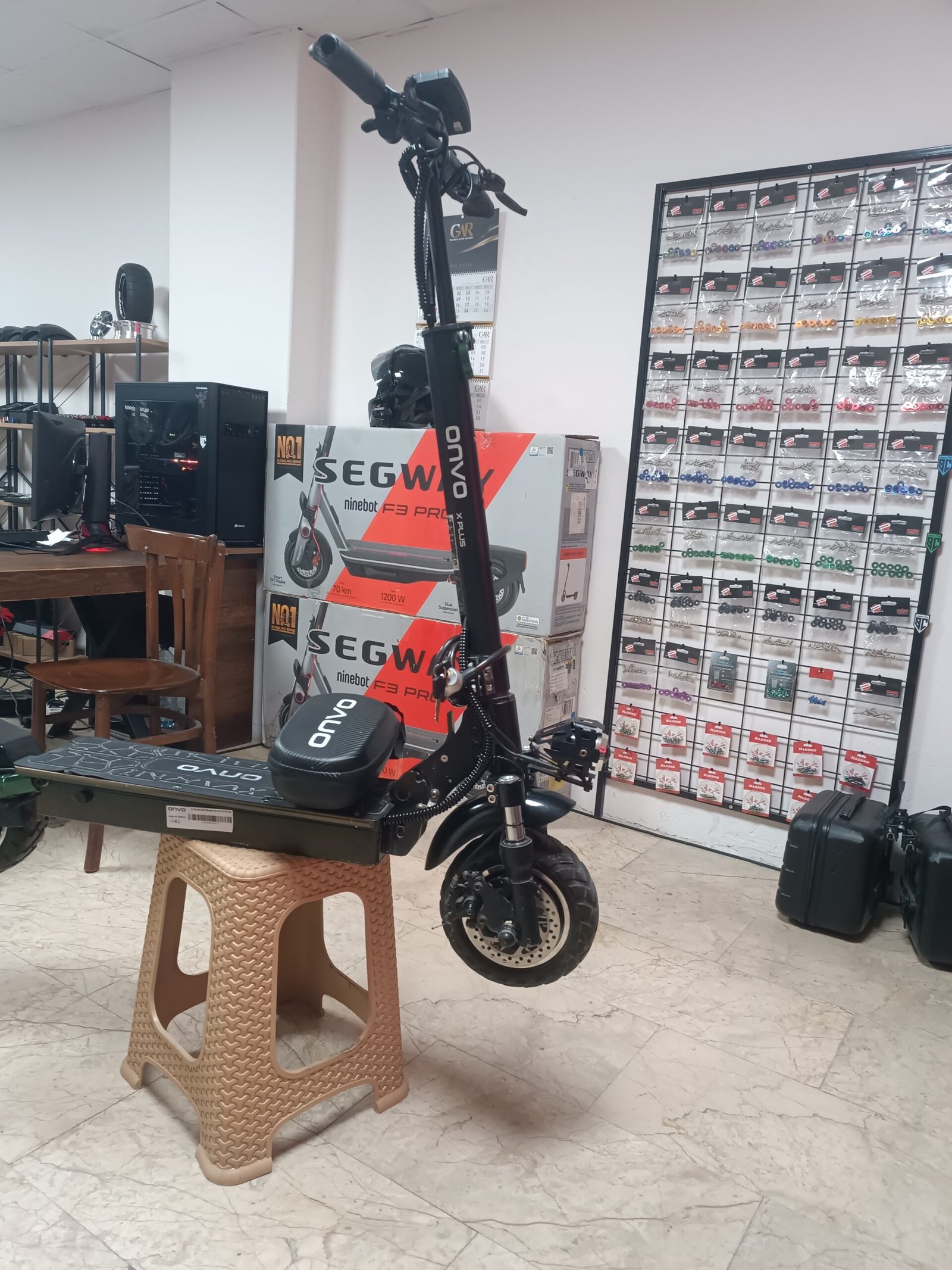 13xplus 2000w İstanbul Esenler