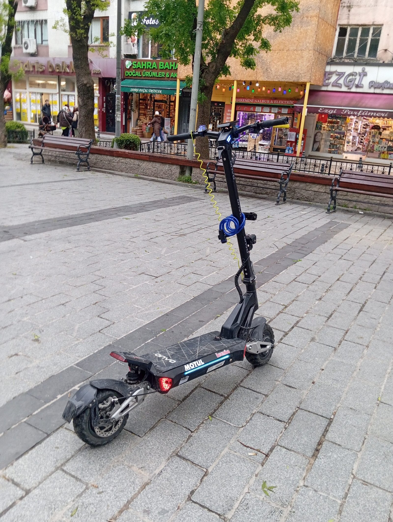 Onvo rx4 2 aylık cihaz garantisi devam etmektedir sadece 320 km dir