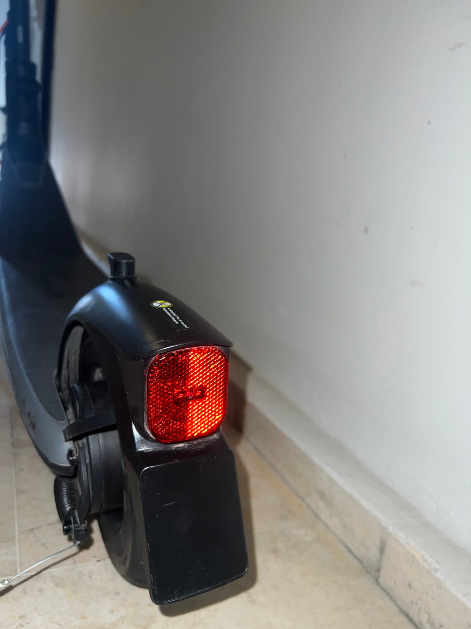 TEMİZİNDEN AZ KULLANILMIŞ E II PLUS II SCOOTER