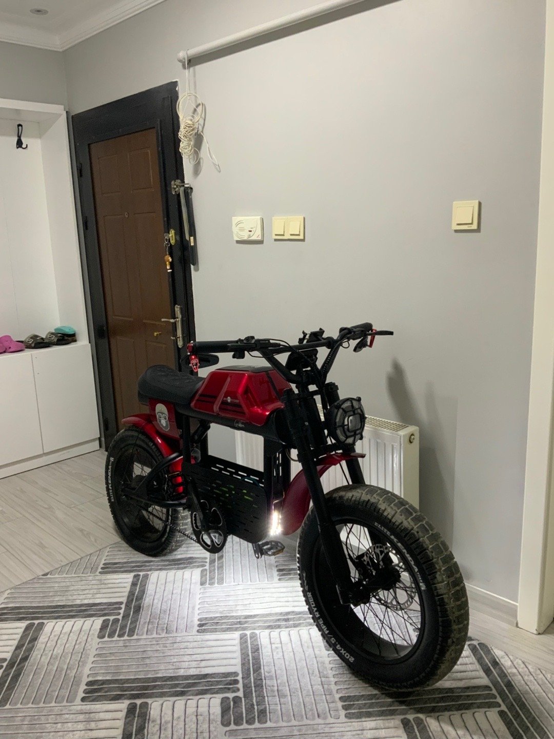 Ape Ryder Gibbon 500 KM – Yeni Ayarında Kırmızı