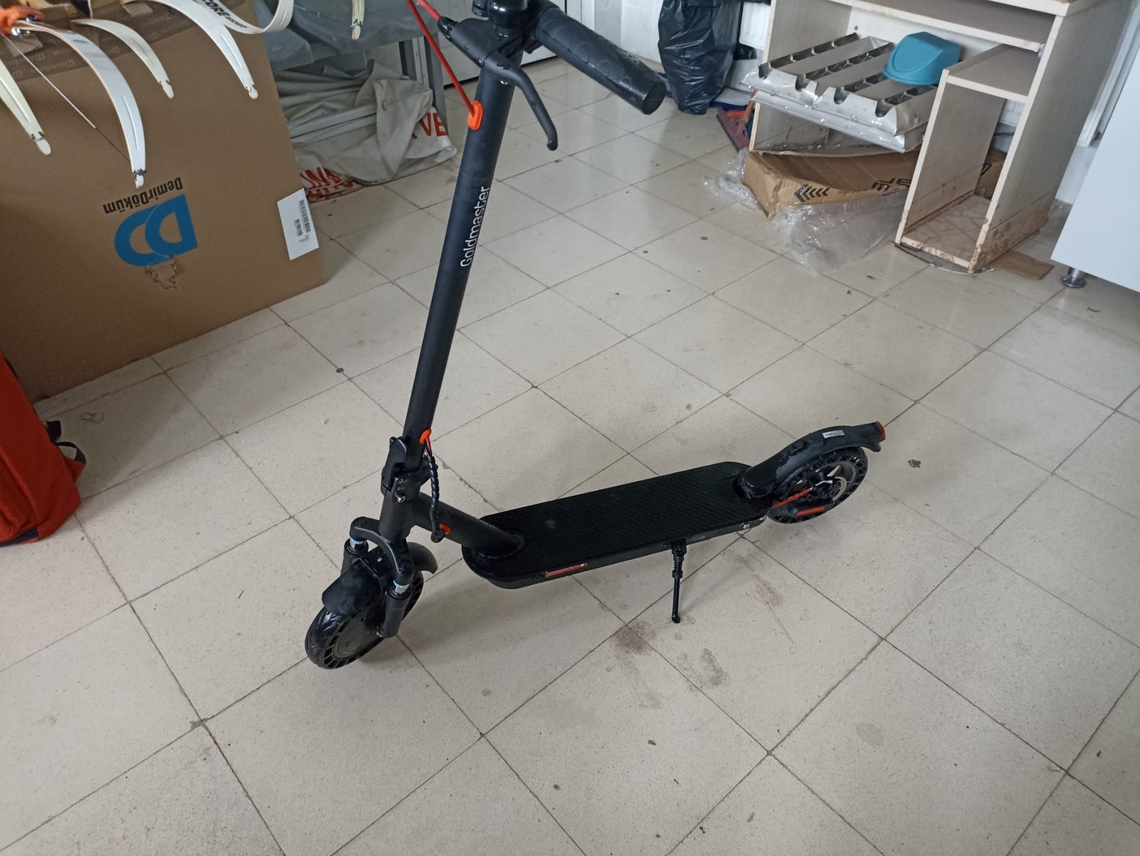 Goldmaster Air Black 500 W Elektrikli Scooter