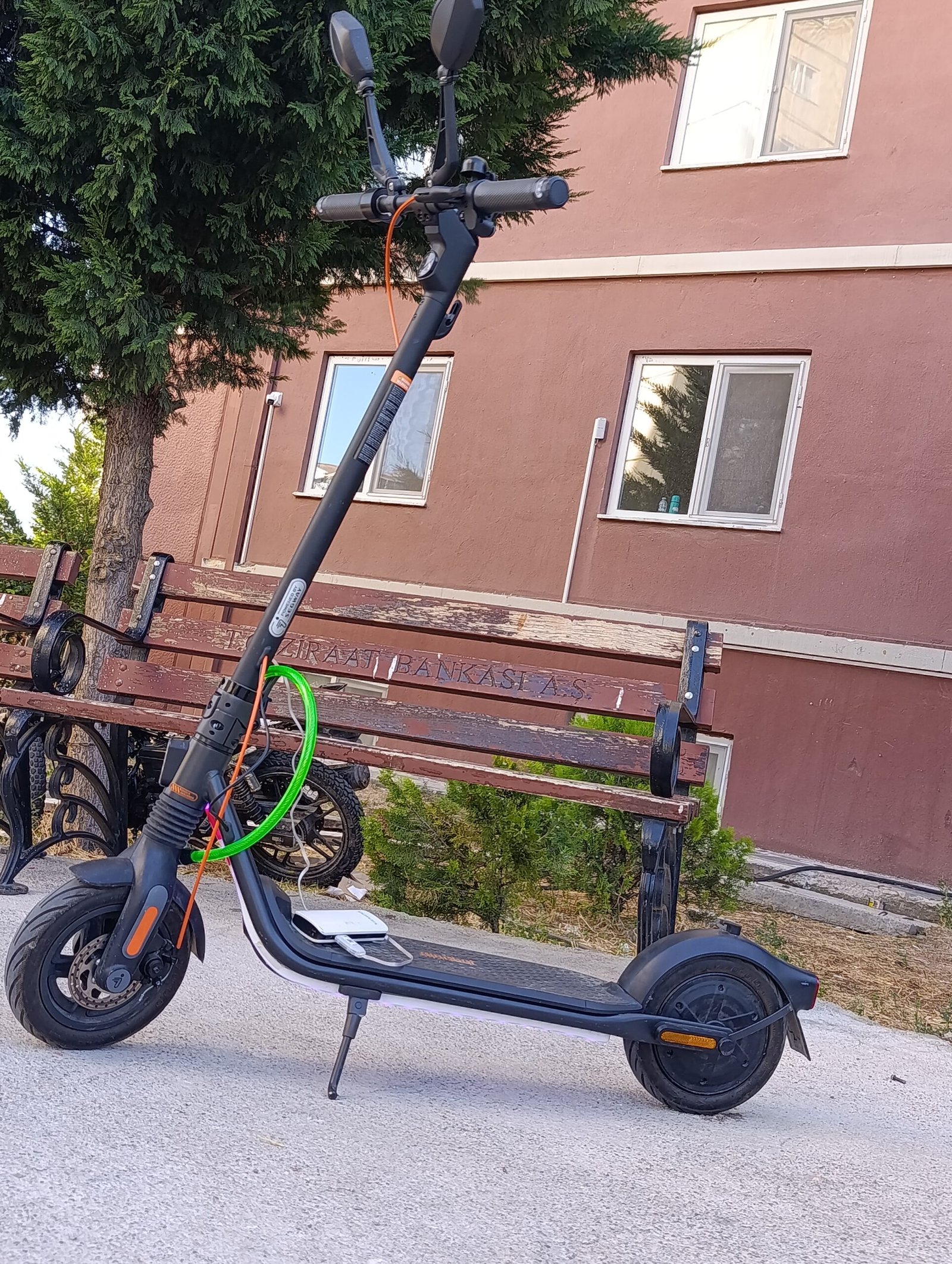 En dolu RGB F2 Pro Ninebot