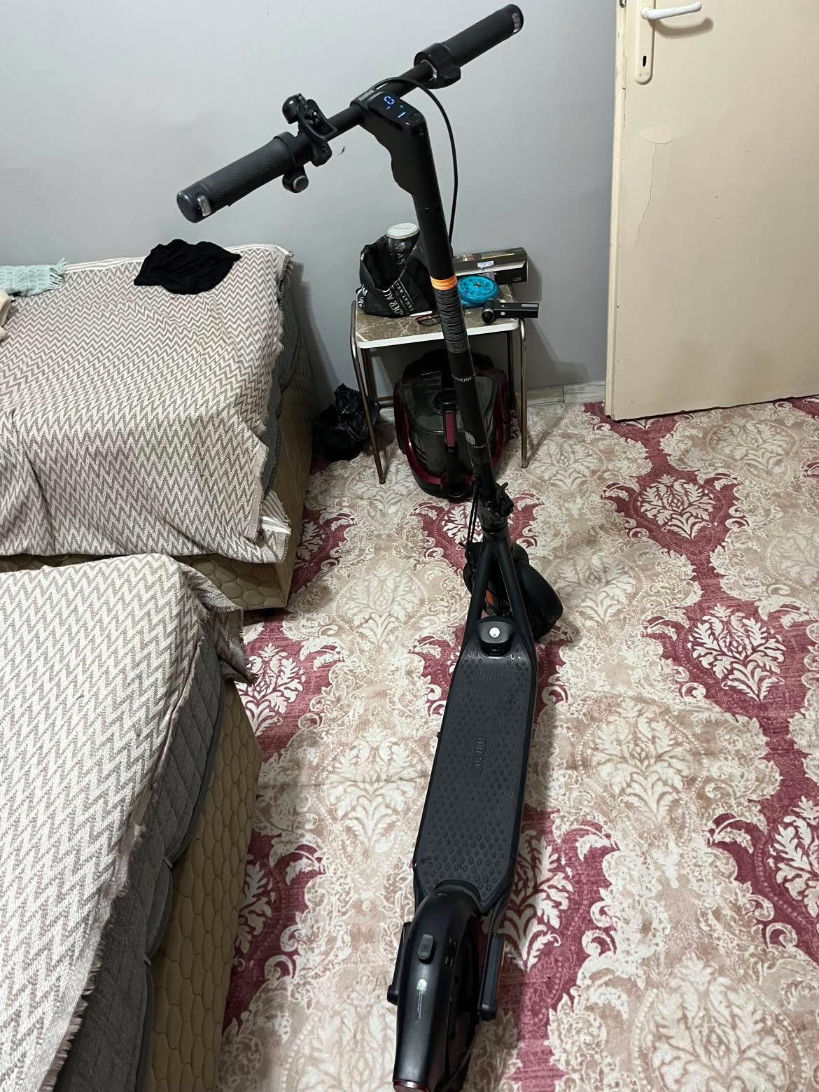 F2 Pro elektrikli Scooter