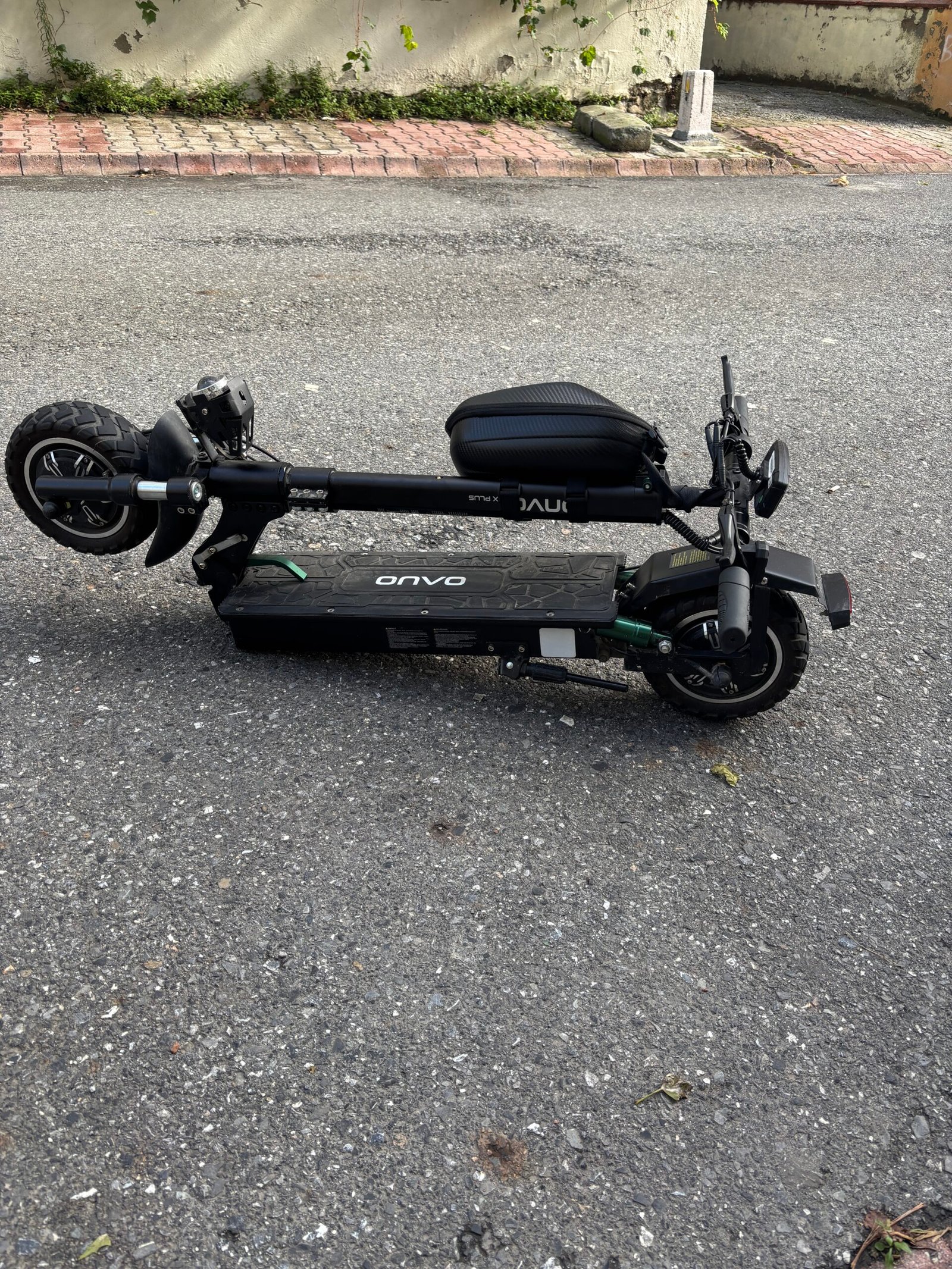 Onvo OV-013 X-Plus 2000 W Elektrikli Scooter