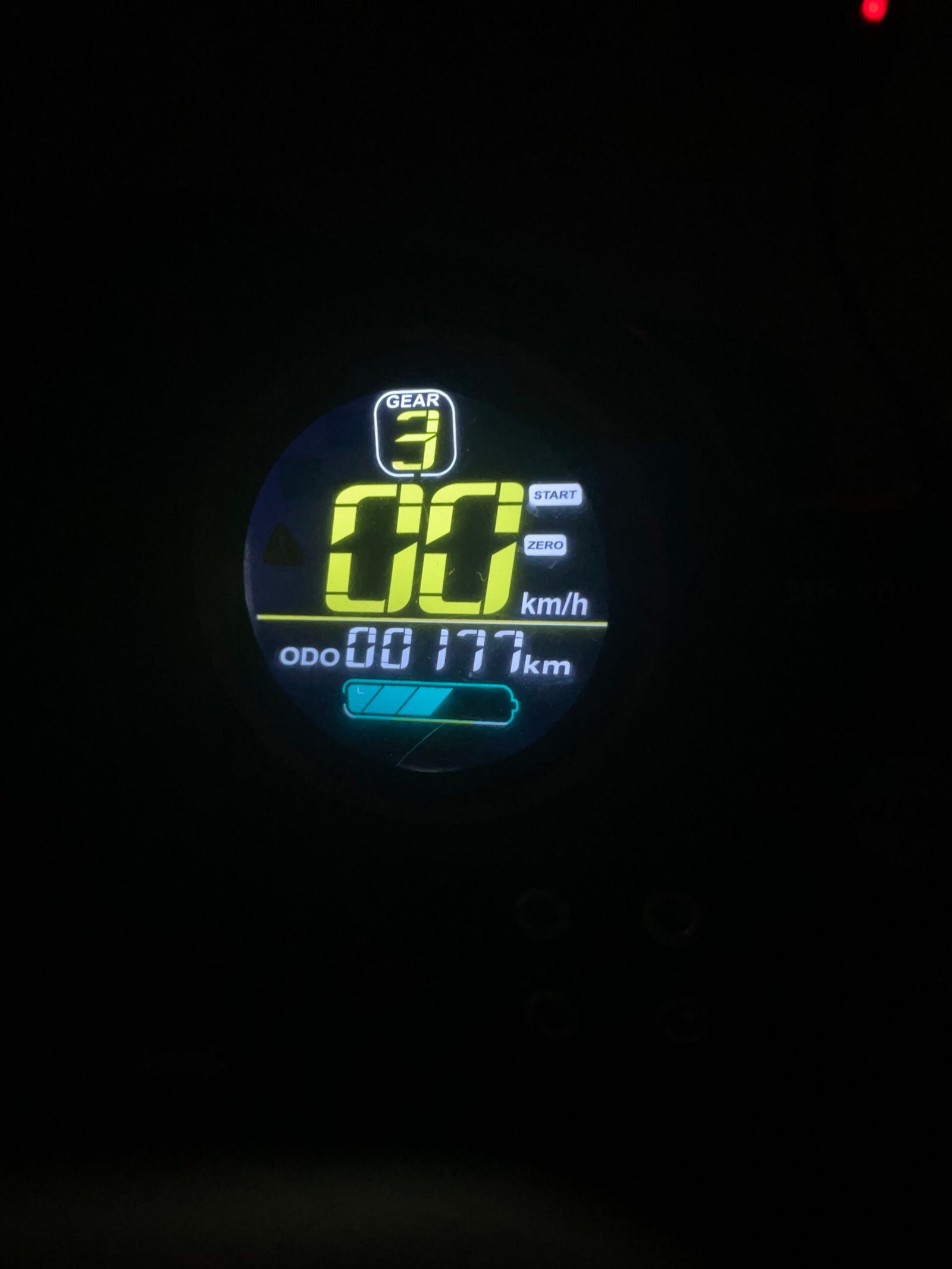 SADECE 177 KM\'DE - SIFIR AYARINDA ONVO OV-112 (1000W)
