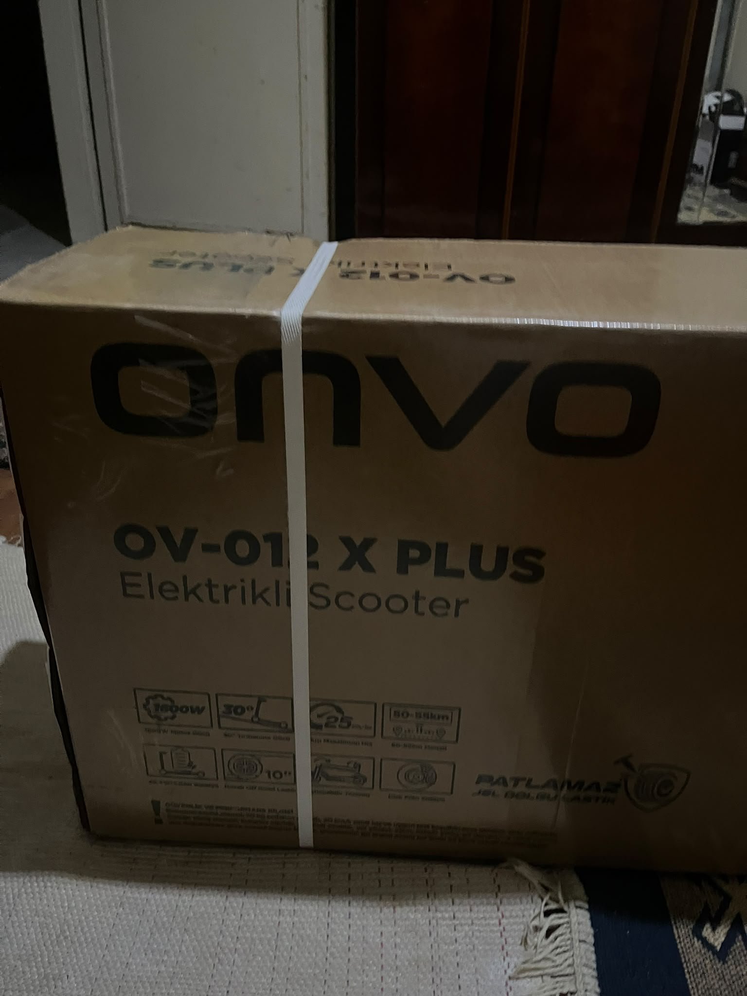 ONVO OV-012 X PLUS 1600W Elektrikli Scooter
