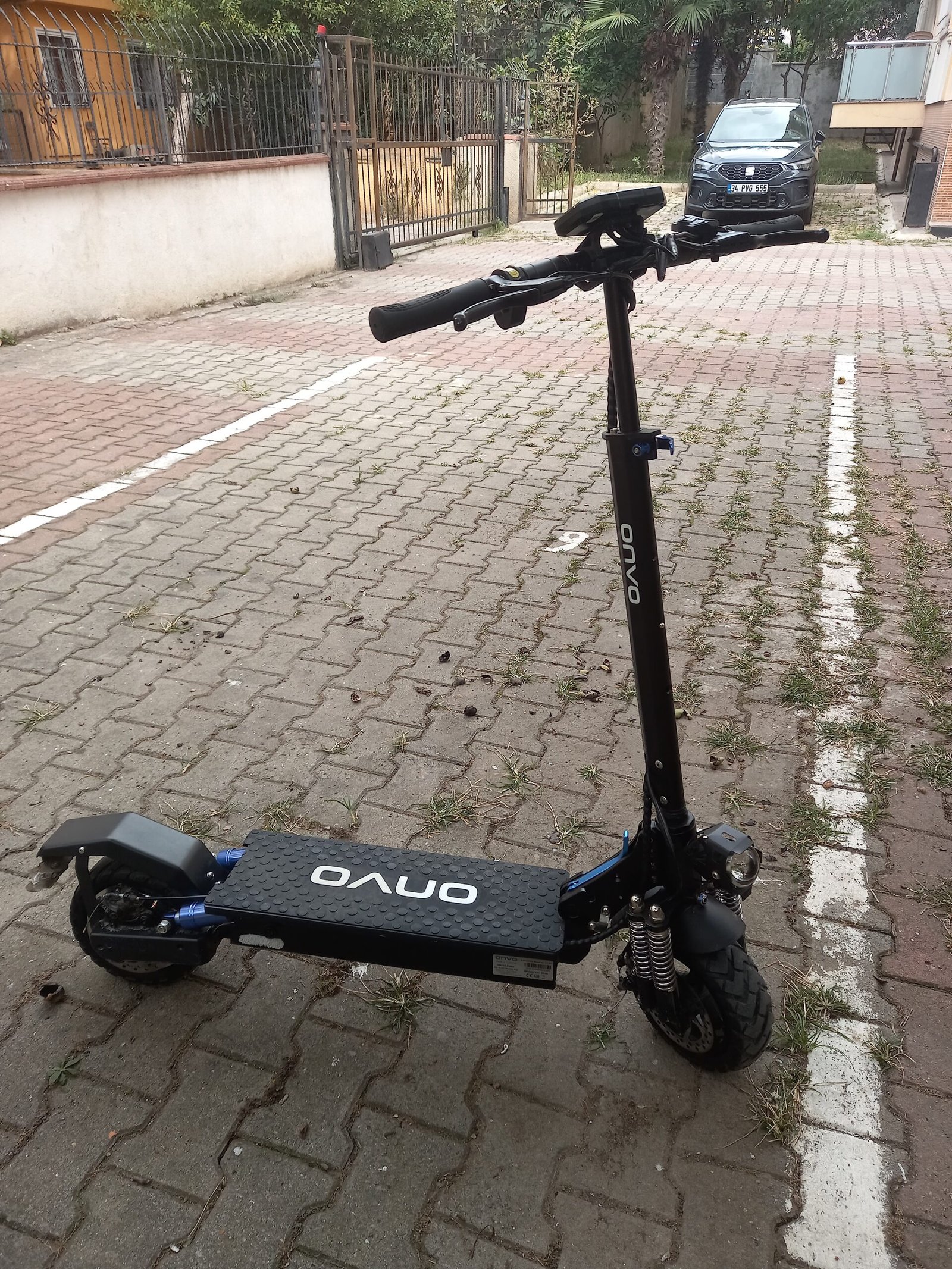 ONVO OV 12
