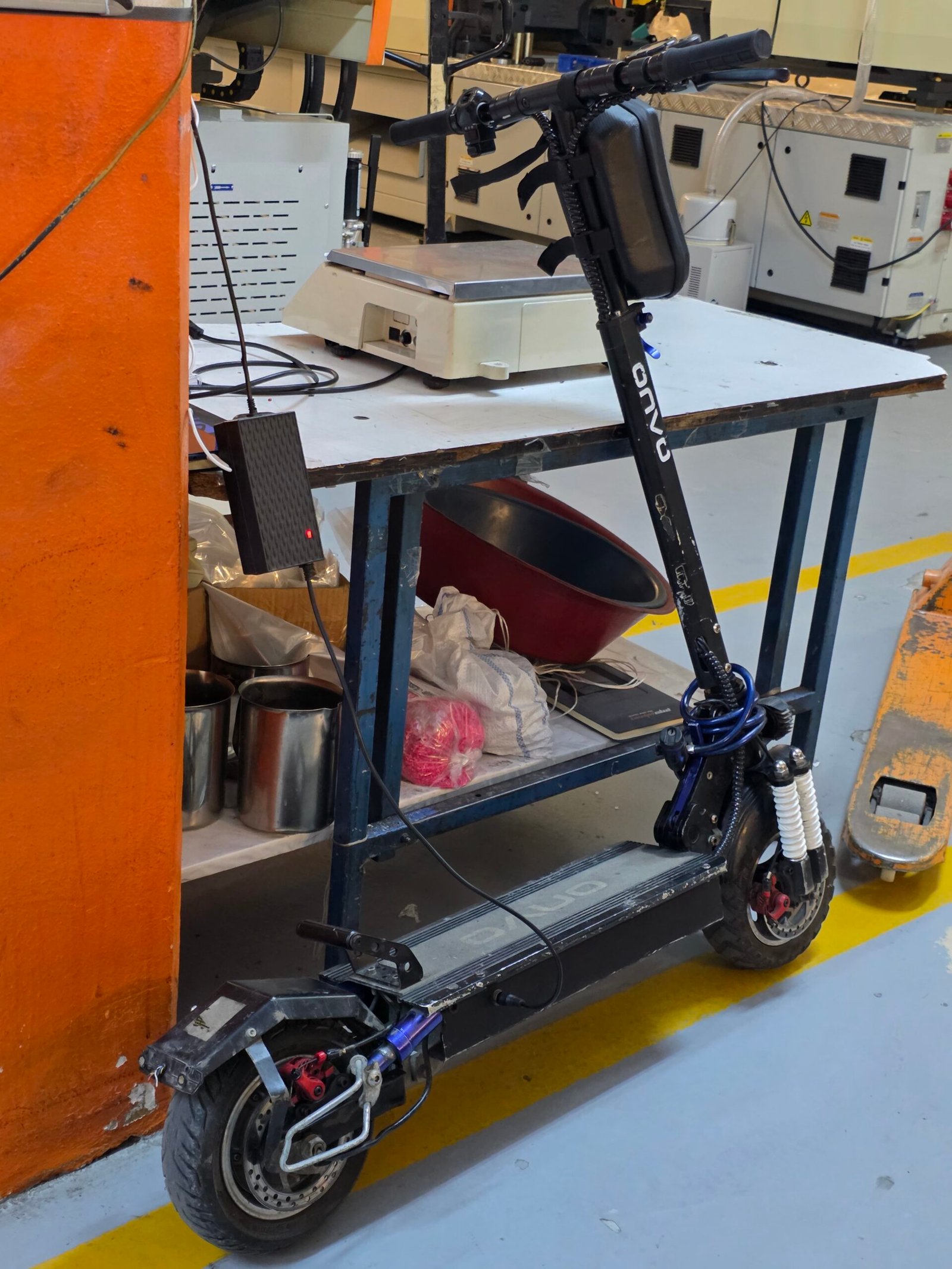 Onvo 12 scooter