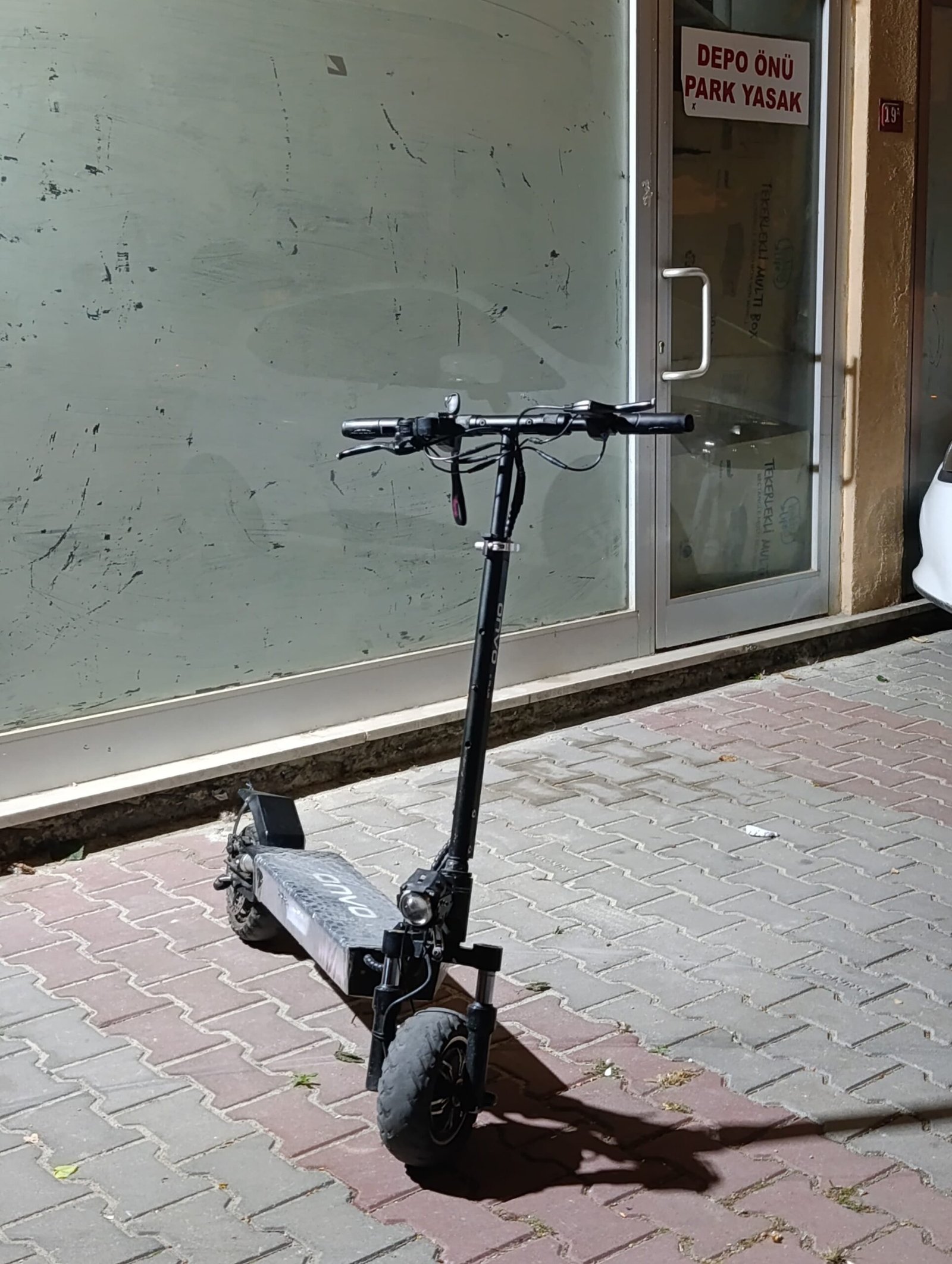 12 x plus arka camurlugu yoktur